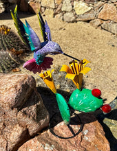 Load image into Gallery viewer, hummingbird nopal yard art yellow flowers