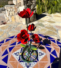 Load image into Gallery viewer, Metal Flowers Red Rose Bouquet
