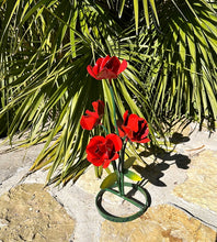 Load image into Gallery viewer, Metal Flowers Red Rose Bouquet
