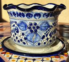 Load image into Gallery viewer, talavera planter with saucer blue and white - d
