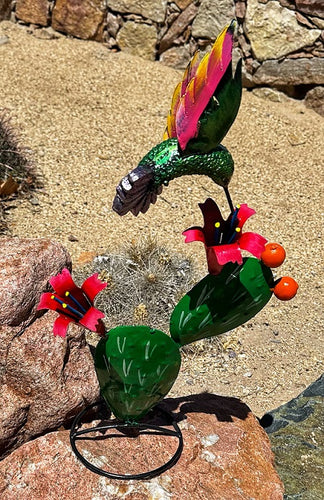 nopal cactus huummingbird yard art - red