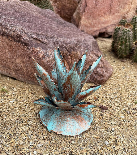metal agave yard art sculpture