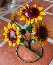 Load image into Gallery viewer, decorative metal sunflower with 5 blooms
