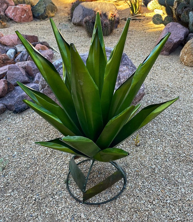metal agave - solid green